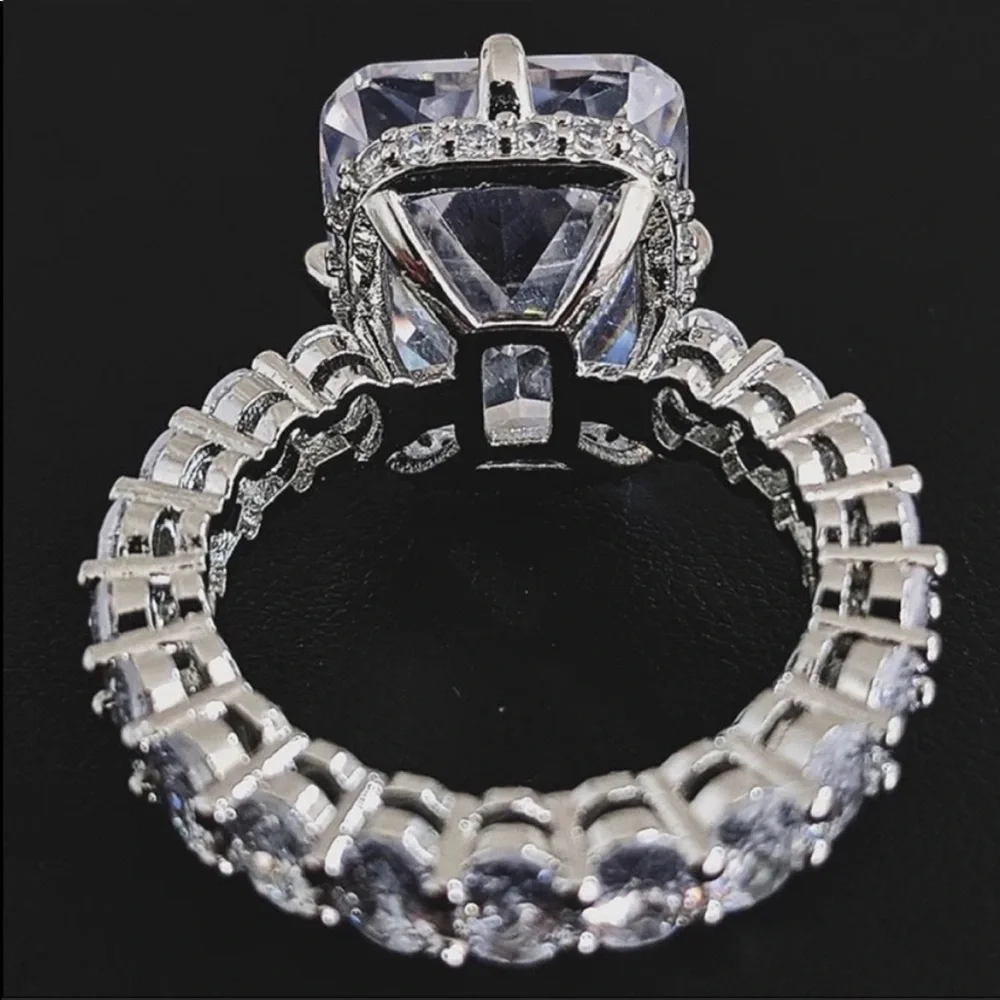 💯 NEW 925 STERLING SILVER ENGAGEMENT DIAMOND RING, CUTE RING, SHINY RING. - Picture 6 of 6